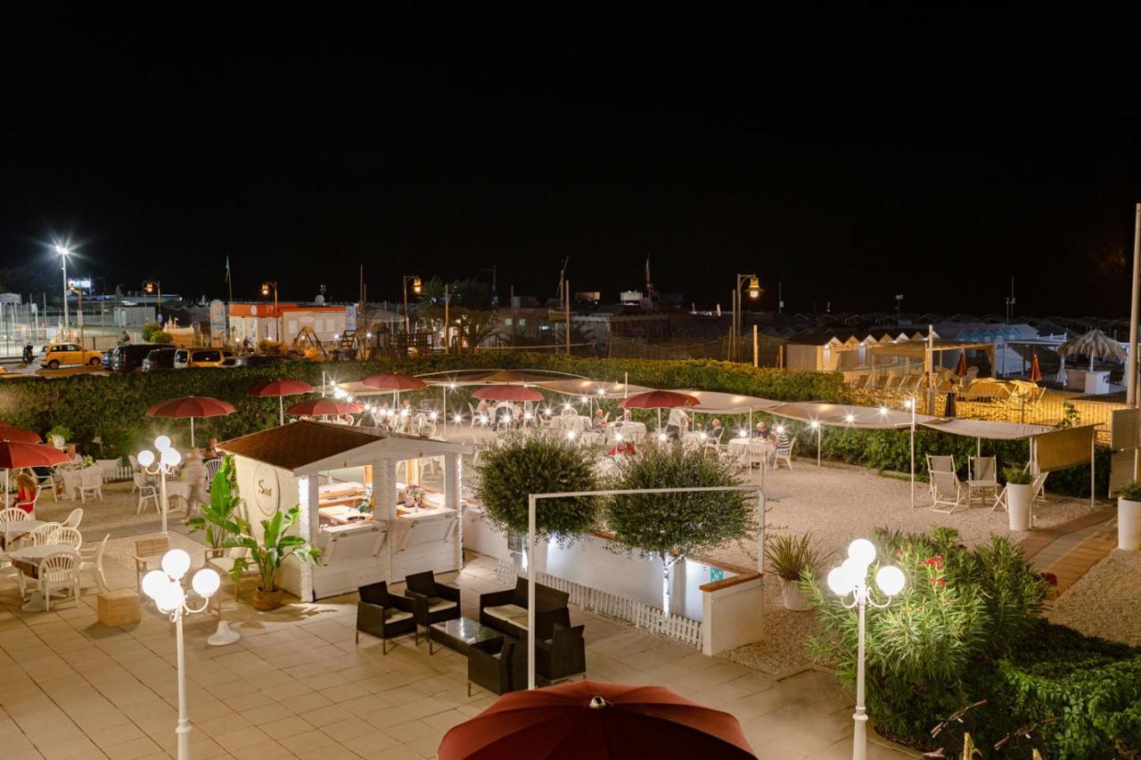 Hotel Soraya - Spiaggia Sawasdee ريتشوني المظهر الخارجي الصورة