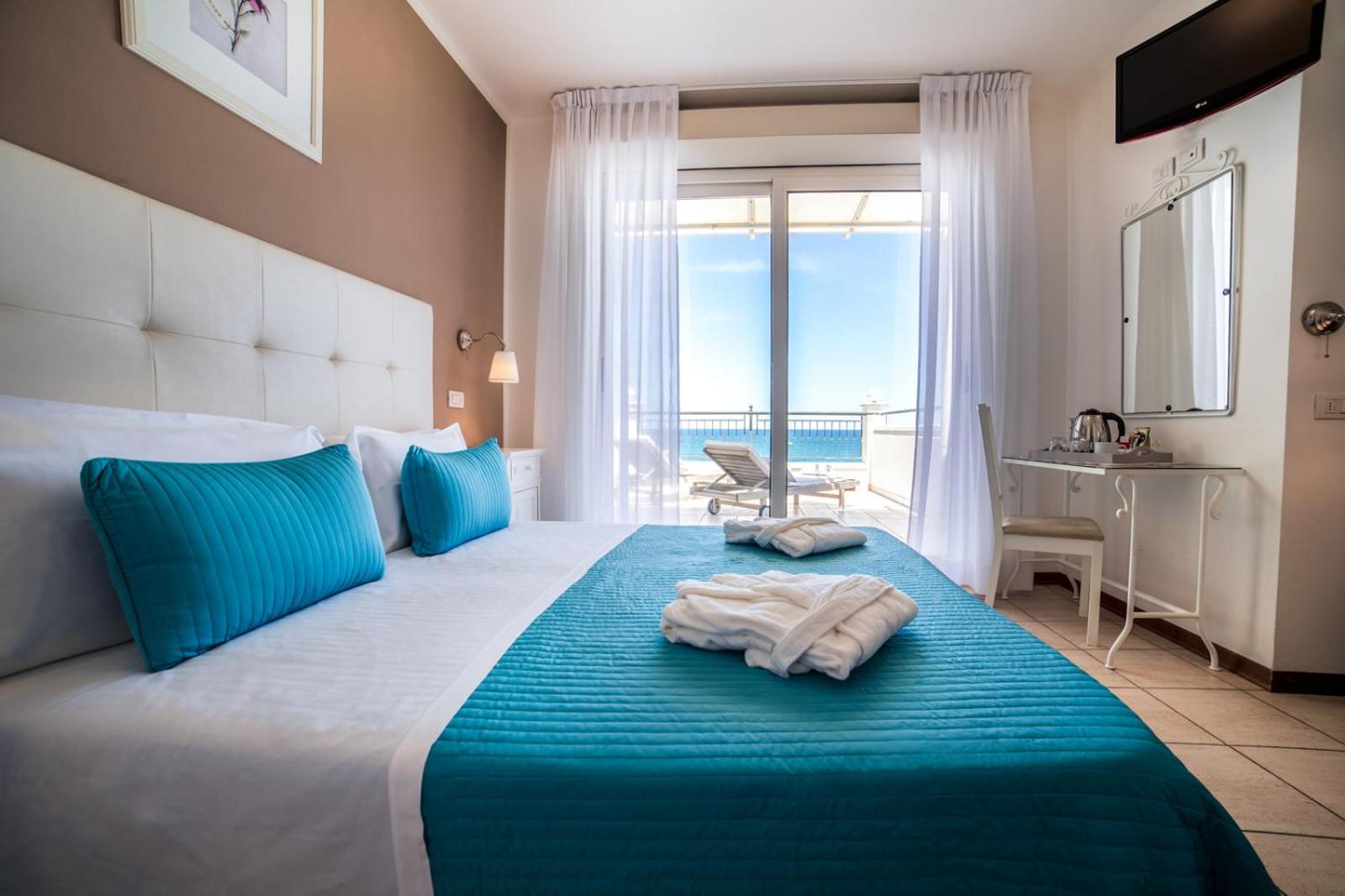 Hotel Soraya - Spiaggia Sawasdee ريتشوني المظهر الخارجي الصورة