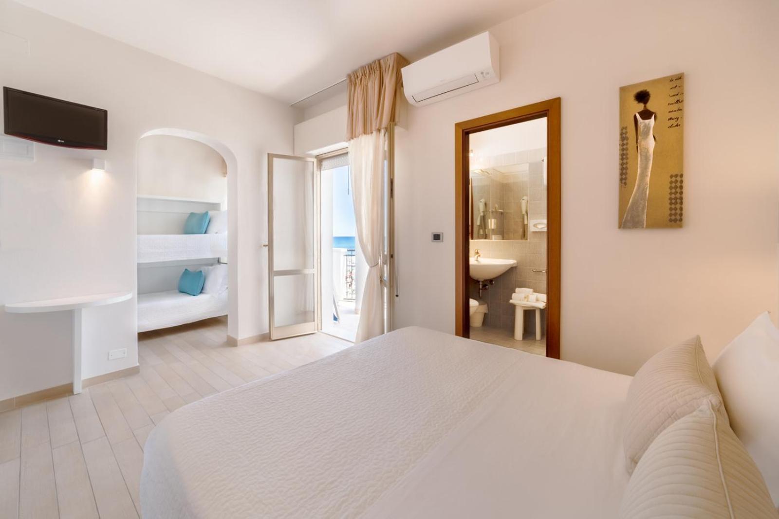 Hotel Soraya - Spiaggia Sawasdee ريتشوني المظهر الخارجي الصورة